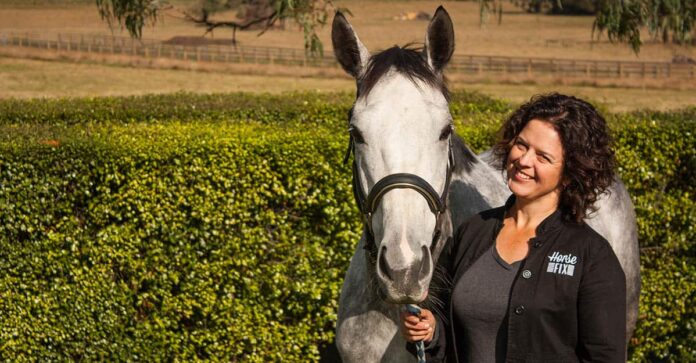 Ang Lea of Horse Fix by Alex Mullarky Ang Lea is an Australian Equine Bowen Therapist. Equine therapy